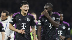Min-jae Kim (l.) vom FC Bayern soll Interesse in Italien geweckt haben