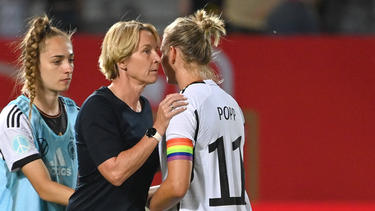 Bundestrainerin Martina Voss-Tecklenburg ist mit der deutschen Frauen-Nationalmannschaft bereits in der Vorrunde ausgeschieden.