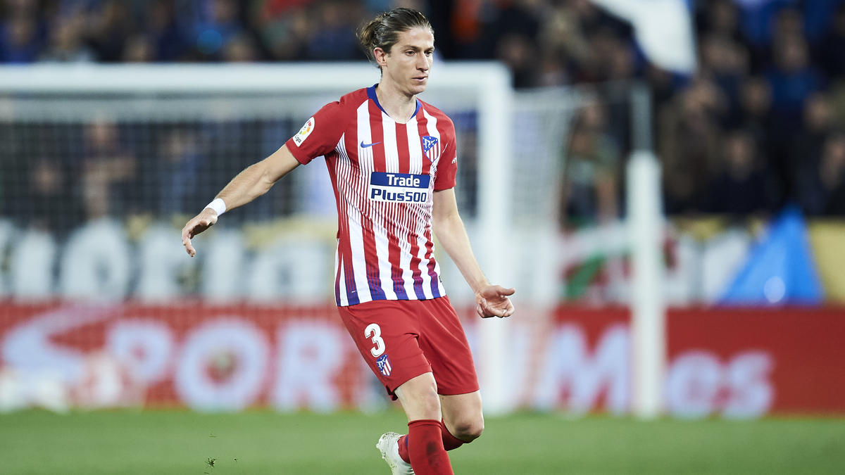 Filipe Luís steht nicht nur beim BVB auf der Liste Filipe Luís steht nicht nur beim BVB auf der Liste