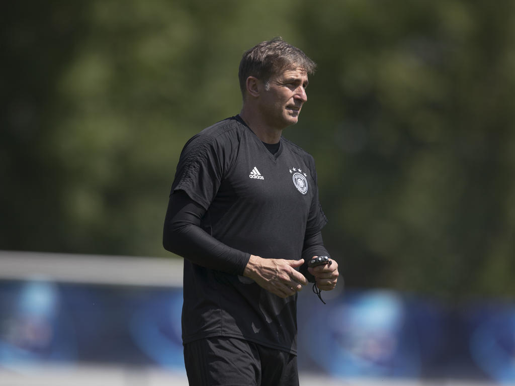 U21-Trainer Stefan Kuntz steht mit seiner Mannschaft im EM-Finale