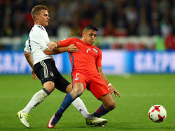 Bald zusammen in München? Joshua Kimmich (l.) und Alexis Sánchez