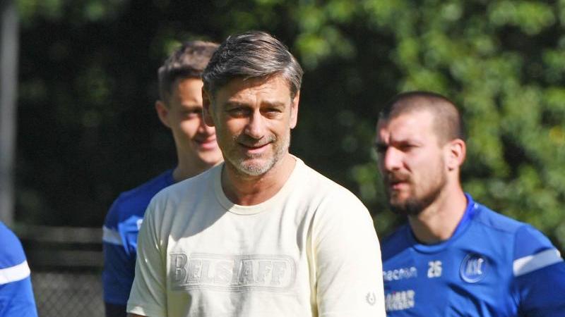 Oliver Kreuzer, Sportdirektor des Karlsruher SC, im Mai bei einem Mannschaftstraining Oliver Kreuzer, Sportdirektor des Karlsruher SC, im Mai bei einem Mannschaftstraining