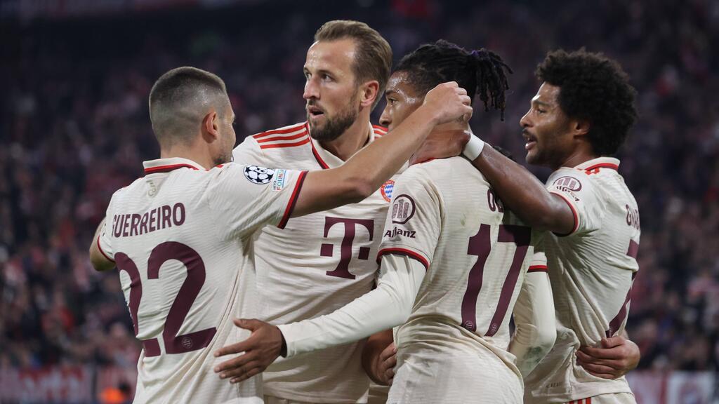 Der FC Bayern jubelte gleich neun Mal Der FC Bayern jubelte gleich neun Mal