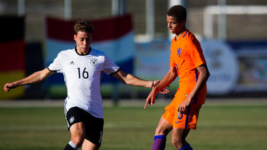 Justin Lonwijk (r.) hat mit der niederländischen Junioren-Nationalmannschaft bereits internationale Erfahrung gesammelt