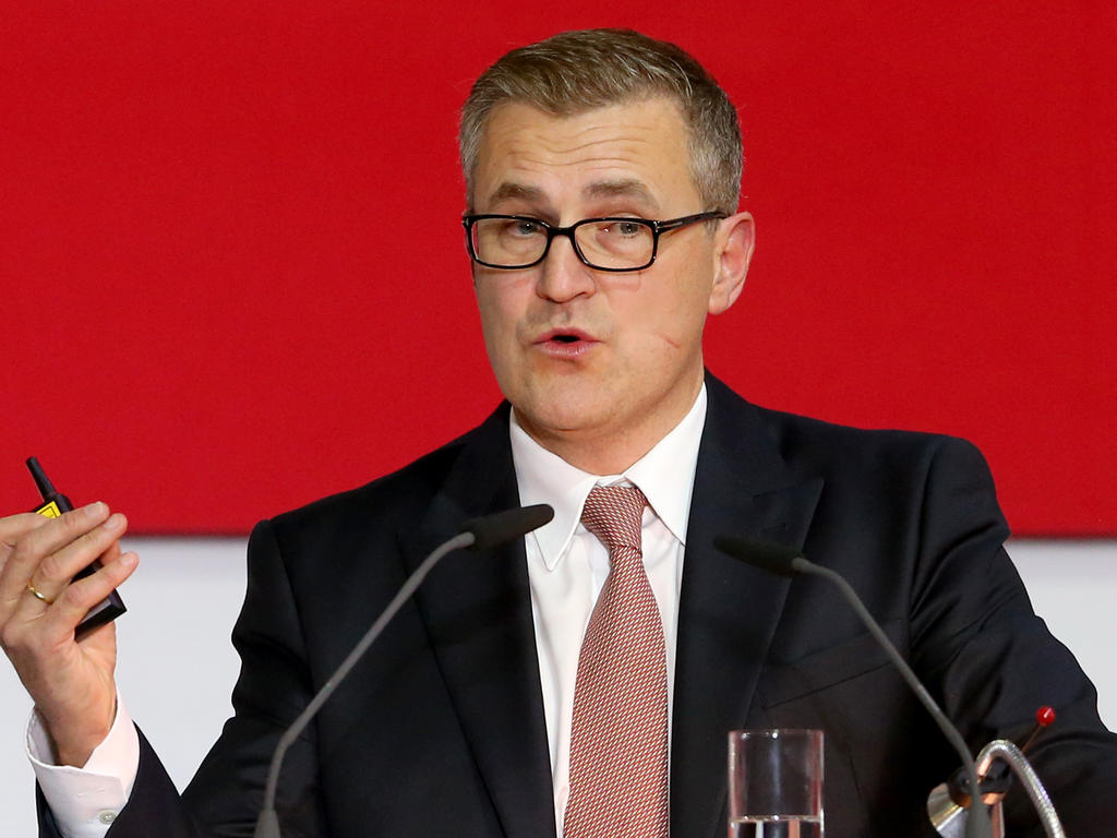Jan-Christian Dreesen ist Finanz-Vorstand beim deutschen Rekordmeister Jan-Christian Dreesen ist Finanz-Vorstand beim deutschen Rekordmeister