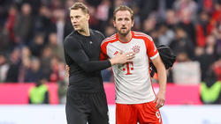 Manuel Neuer (l.) fehlte im Mannschaftstraining des FC Bayern