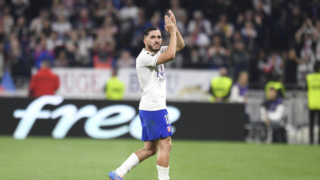 Rayan Cherki wird immer wieder mit einem Engagement beim BVB in Verbindung gebracht Rayan Cherki wird immer wieder mit einem Engagement beim BVB in Verbindung gebracht