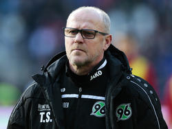 Thomas Schaaf soll Hannover 96 vor dem Abstieg bewahren.