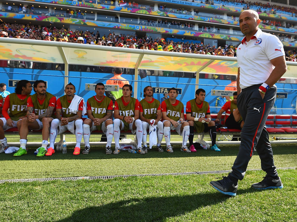 El técnico de La Roja quiere contar con caras nuevas para las eliminatorias mundialistas. (Foto: Getty)