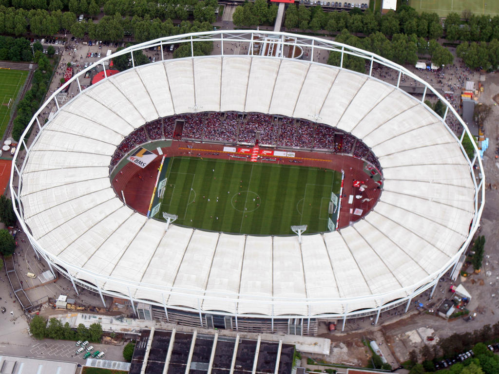 Este estadio será la nueva casa de Maximiliano Romero en Alemania. (Foto: Getty)