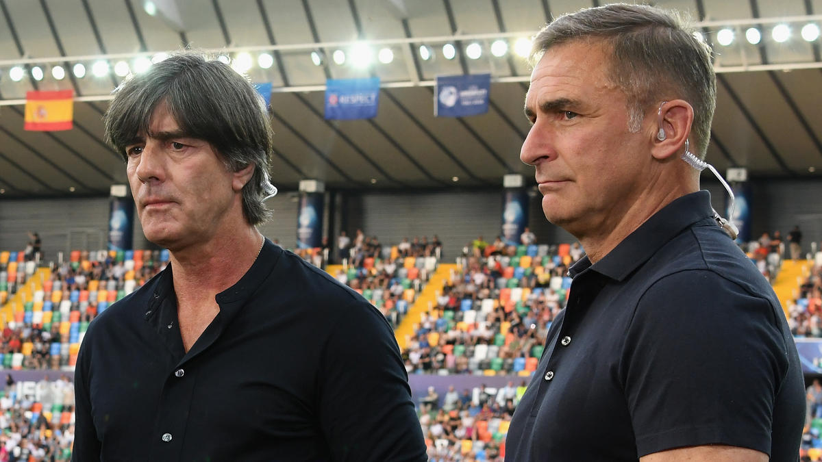 Momentan gibt es für Stefan Kuntz wenig zu besprechen mit Joachim Löw Momentan gibt es für Stefan Kuntz wenig zu besprechen mit Joachim Löw