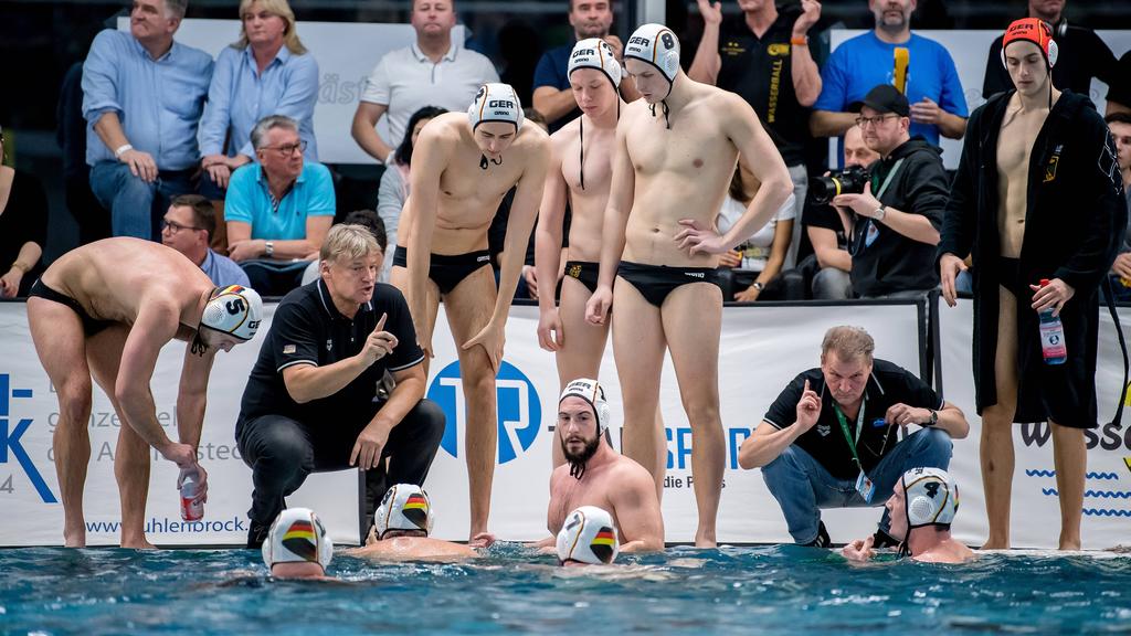 Die deutschen Wasserballer kassierten zum EM-Auftakt eine Pleite Die deutschen Wasserballer kassierten zum EM-Auftakt eine Pleite