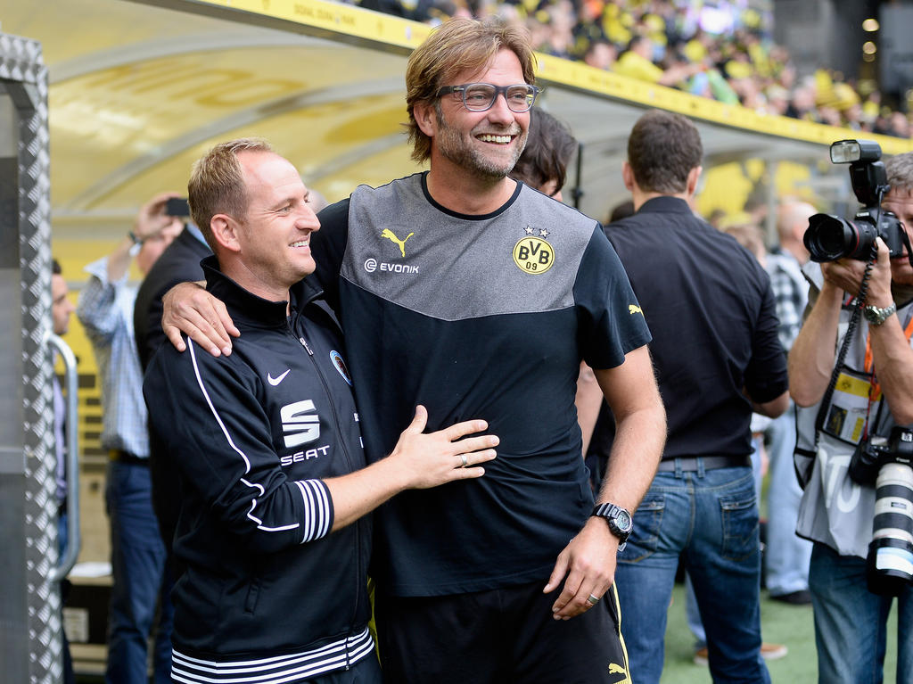 Braunschweigs Trainer Torsten Lieberknecht (l.) und Dortmunds Jürgen Klopp