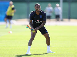 Raheem Sterling zeigt im Training seine gute Laune