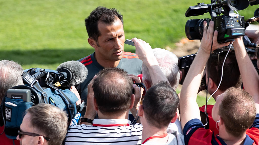 Hasan Salihamidzic, Sportdirektor des FC Bayern, steht zur Zeit im Fokus Hasan Salihamidzic, Sportdirektor des FC Bayern, steht zur Zeit im Fokus