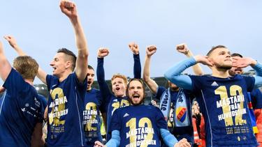 Die Spieler von Djurgårdens IF feiern den 12. Meistertitel