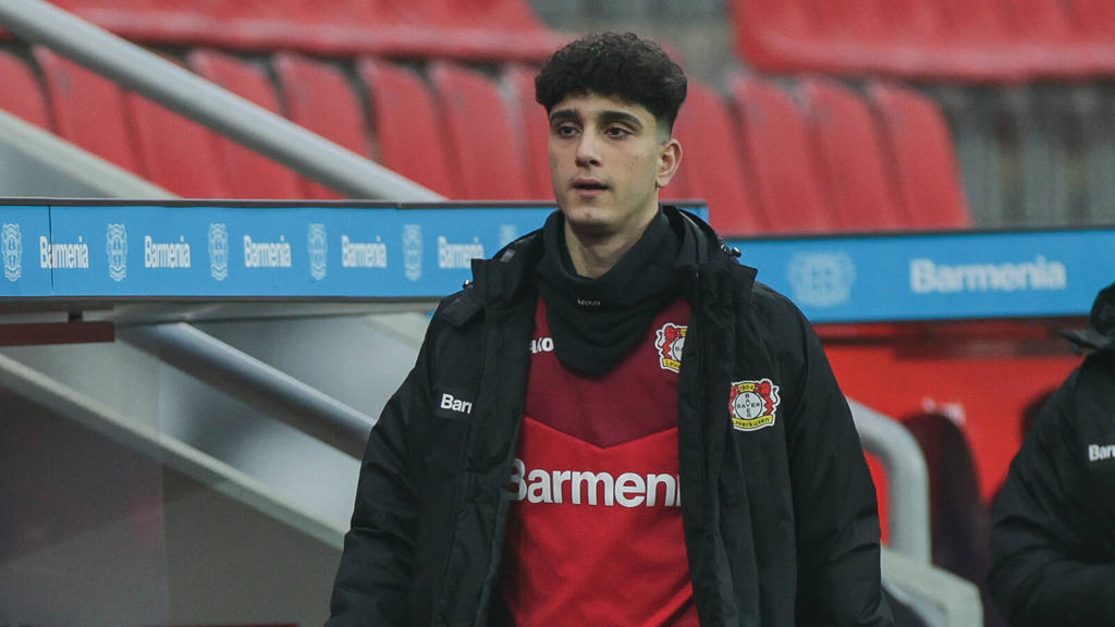 Emrehan Gedikli erhält einen Profivertrag bei Bayer Leverkusen