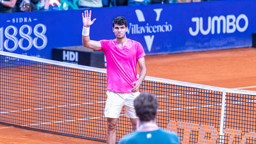 Carlos Alcaraz gewinnt sein Comeback-Turnier