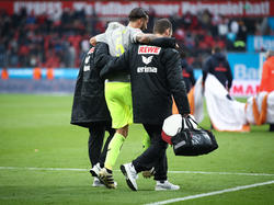 Dominic Maroh musste in Leverkusen verletzt vom Platz