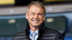 Klinsmann, Trainer von Südkorea, beobachtete seinen Stürmer in Glasgow