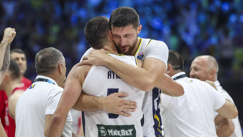 Bosnien steht bei der Basketball-EM in der K.o.-Runde