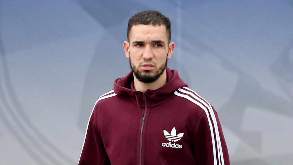 Nabil Bentaleb muss ab sofort mit der U23 trainieren Nabil Bentaleb muss ab sofort mit der U23 trainieren