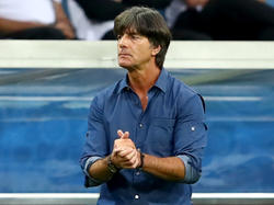 Joachim Löw spielt mit seiner Elf gegen Chile