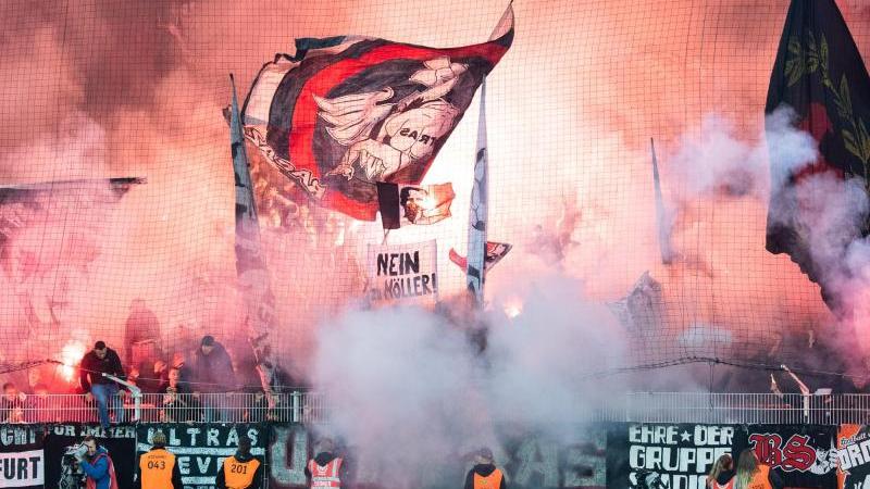 Eintracht Frankfurt muss in zwei Spielen ohne seine Fans auskommen