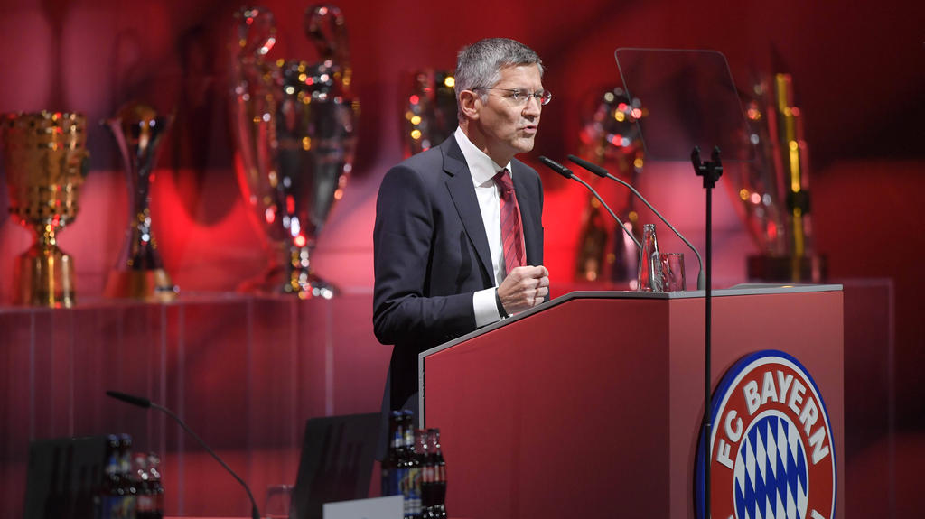 Herbert Hainer auf der Jahreshauptversammlung des FC Bayern