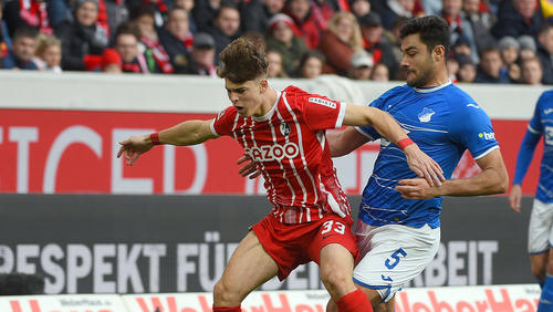 Ozan Kabak sah die Rote Karte