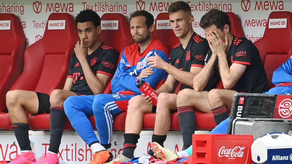 Daley Blind (2.v.l.) ist Ergänzungsspieler beim FC Bayern