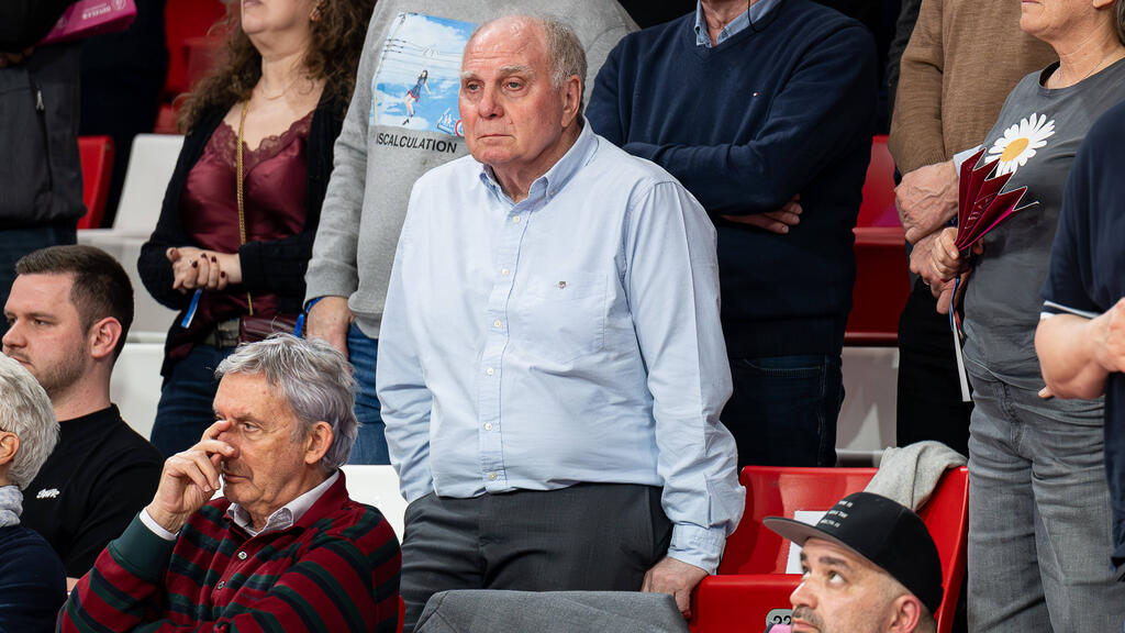 Bayern-Ehrenpräsident Hoeneß muss noch auf weitere Neuzugänge warten Bayern-Ehrenpräsident Hoeneß muss noch auf weitere Neuzugänge warten