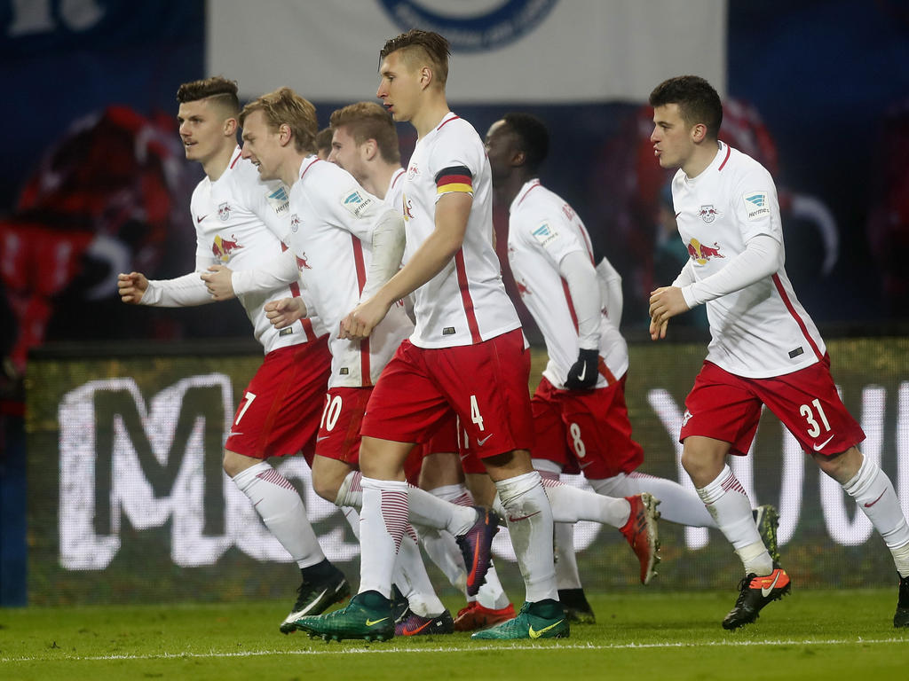RB Leipzig bleibt an der Spitze