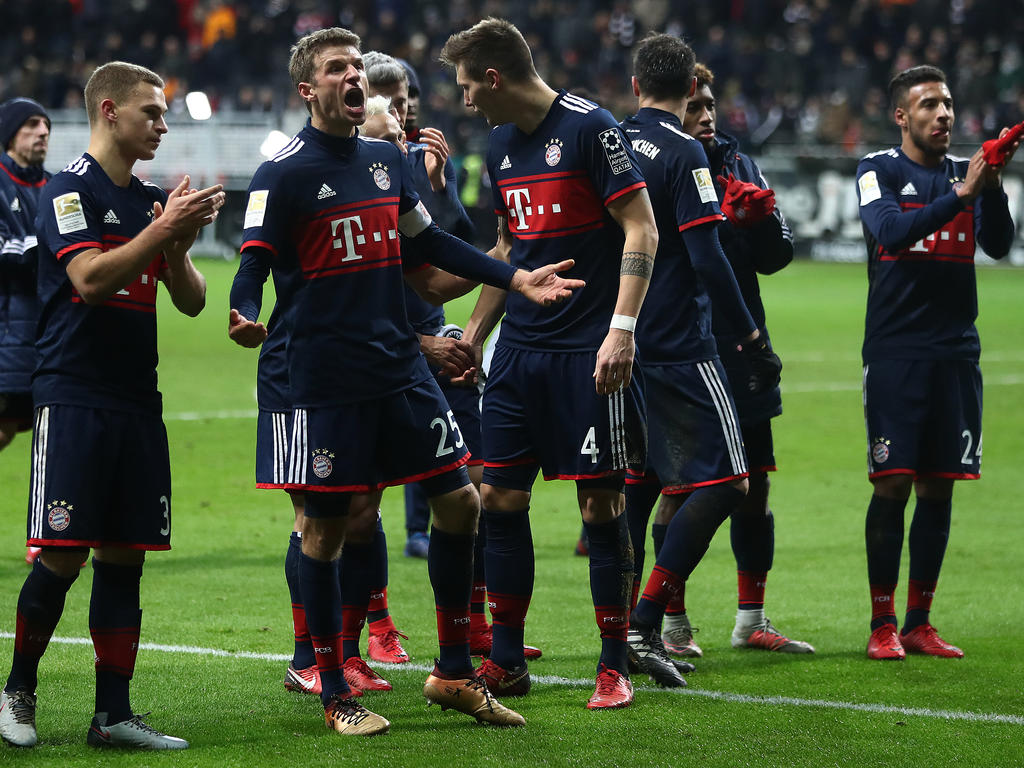 Der FC Bayern darf sich nach dem Dreier in Frankfurt über die Herbstmeisterschaft freuen