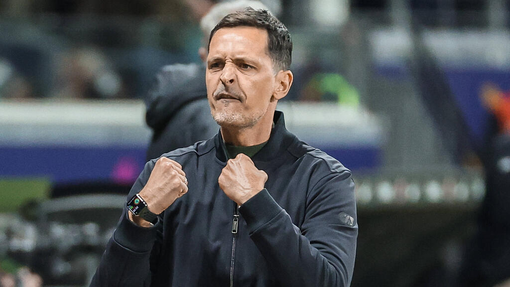 Dino Toppmöller wird wohl bald seinen Vertrag verlängern Dino Toppmöller wird wohl bald seinen Vertrag verlängern