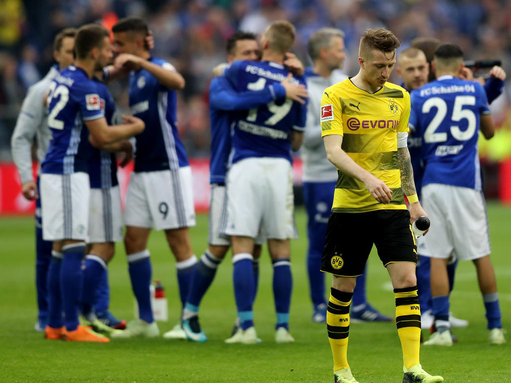 El Dortmund perdió el último derbi en casa del Schalke. (Foto: Getty)