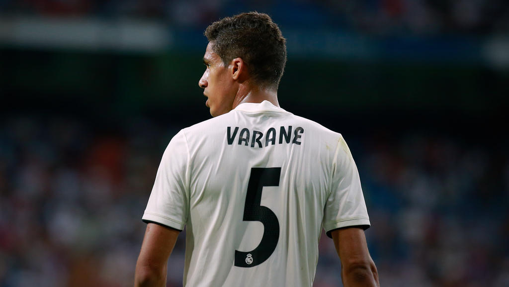 FC Bayern, PSG, Manchester United oder Juventus? Raphael Varane hat wohl die Qual der Wahl FC Bayern, PSG, Manchester United oder Juventus? Raphael Varane hat wohl die Qual der Wahl