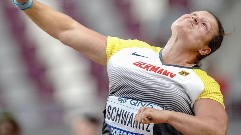 Christina Schwanitz peilt eine Medaille bei den Olympischen Spielen an Christina Schwanitz peilt eine Medaille bei den Olympischen Spielen an