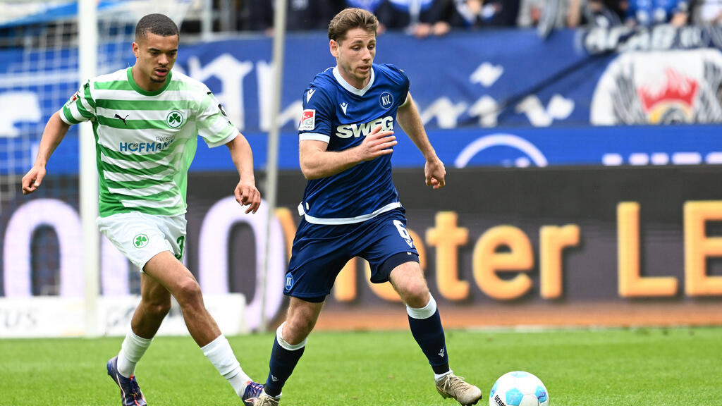 Leon Jensen (r.) wechselt vom KSC zurück zu Hertha BSC Leon Jensen (r.) wechselt vom KSC zurück zu Hertha BSC