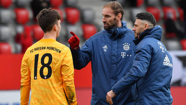 Gerüchte über Comeback von Tom Starke (M.) beim FC Bayern