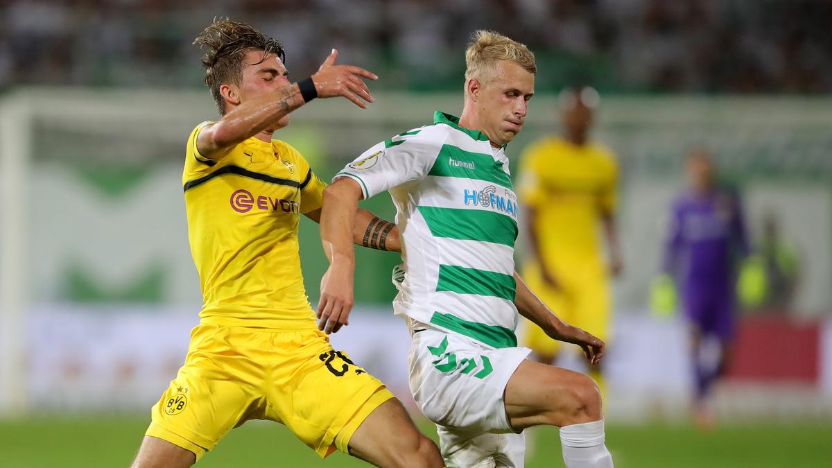 Lukas Gugganig (r.) spielt künftig für den VfL Osnabrück Lukas Gugganig (r.) spielt künftig für den VfL Osnabrück