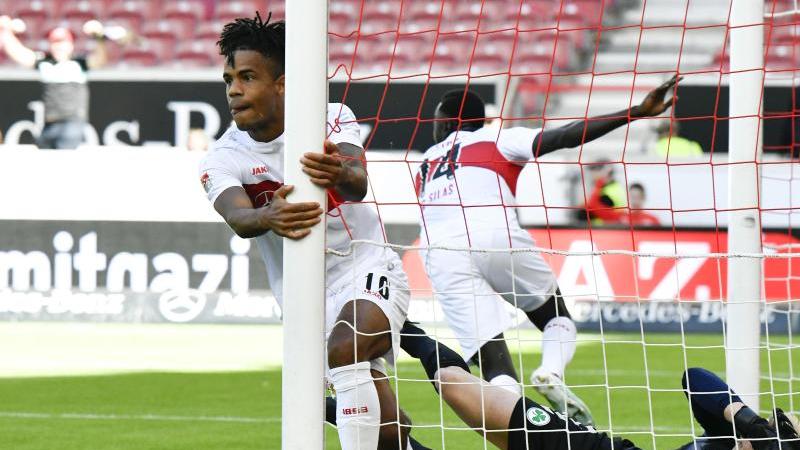 Der VfB Stuttgart erarbeitete sich einen glanzlosen Sieg gegen Fürth Der VfB Stuttgart erarbeitete sich einen glanzlosen Sieg gegen Fürth