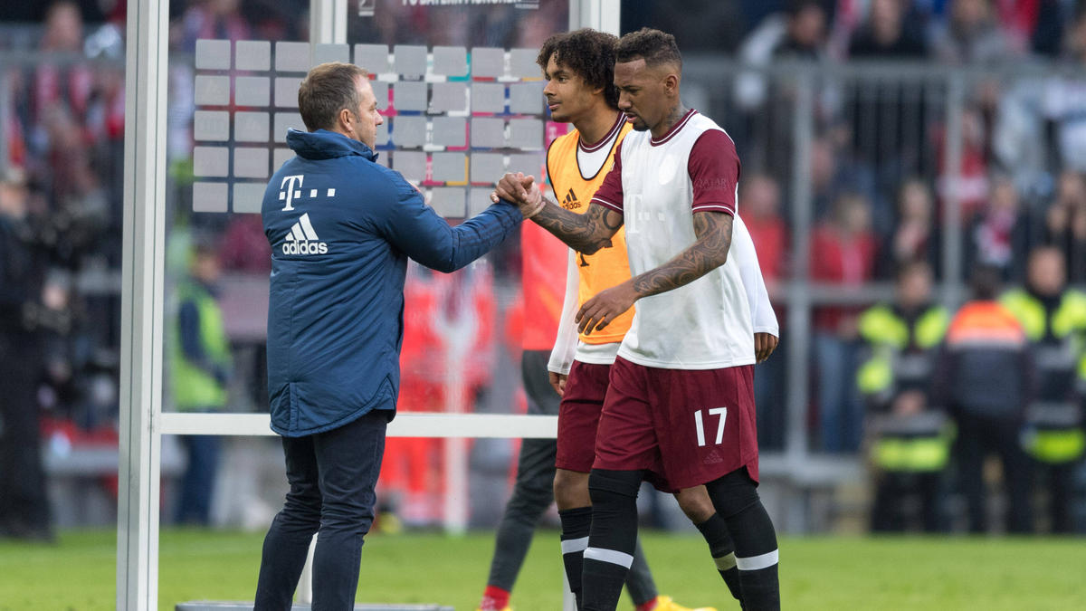 Hansi Flick sorgt beim FC Bayern für gute Laune Hansi Flick sorgt beim FC Bayern für gute Laune