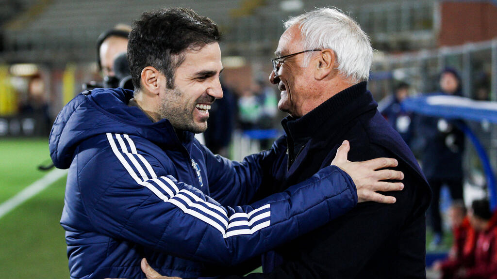 Übernimmt Cesc Fàbregas (l.) das Traineramt bei Bayer Leverkusen? Übernimmt Cesc Fàbregas (l.) das Traineramt bei Bayer Leverkusen?