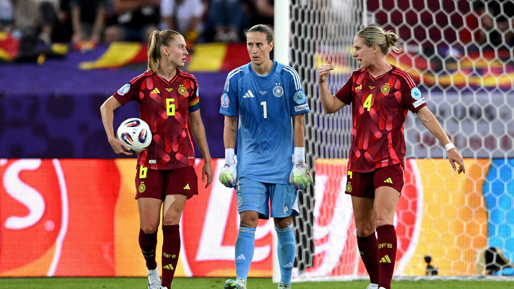 Die deutsche Nationalmannschaft muss sich bei der EM steigern Die deutsche Nationalmannschaft muss sich bei der EM steigern