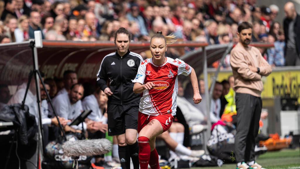 Weronika Zawistowska kehrt ins Trikot des 1. FC Köln zurück Weronika Zawistowska kehrt ins Trikot des 1. FC Köln zurück