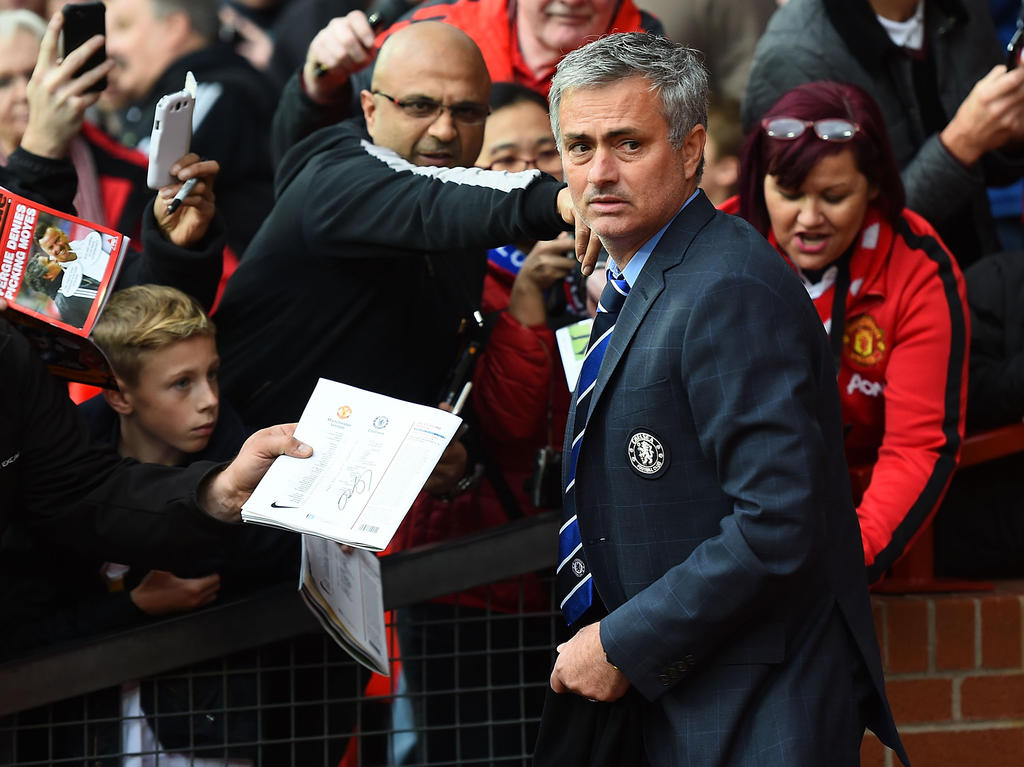 Schreibt José Mourinho bald Autogramme für United-Fans?