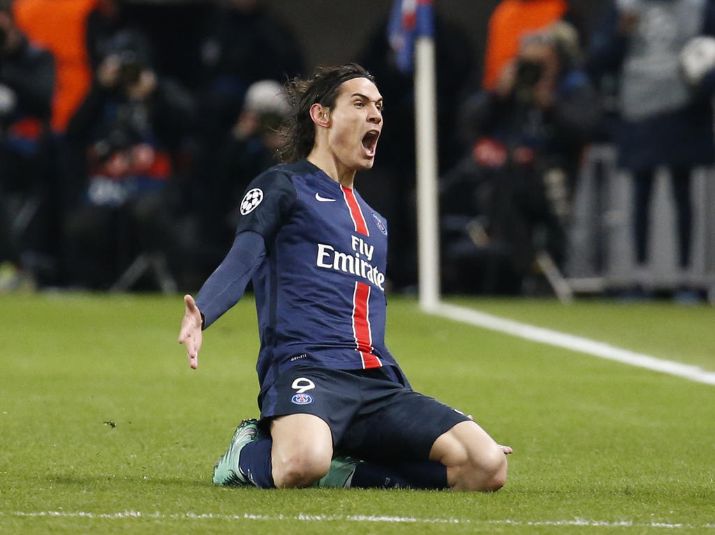 Edinson Cavani celebra un gol ante el Chelsea en la Liga de Campeones este año. (Foto: Getty)