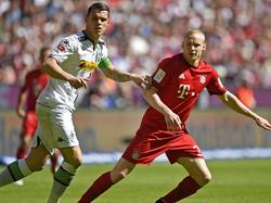 Sebastian Rode (r.) soll Granit Xhaka ersetzen