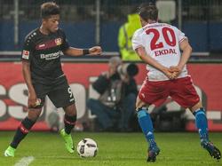 Leon Bailey (l.) freut sich auf sein Champions League-Debüt mit Bayer